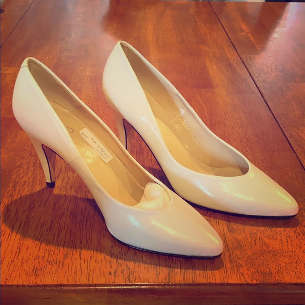 Vintage Caressa Heels